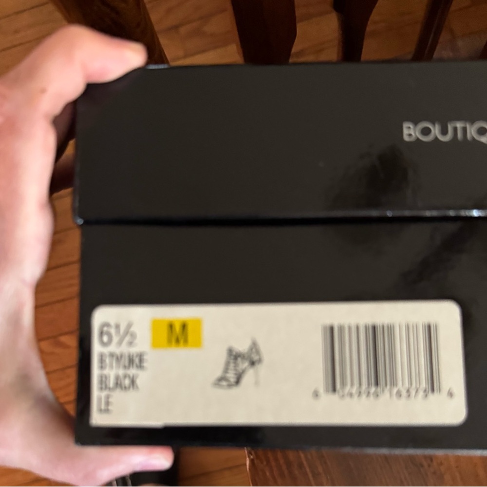 Boutique 9 - BTYUKIE - Black Leather Studded Sandals - Picture 2 of 4